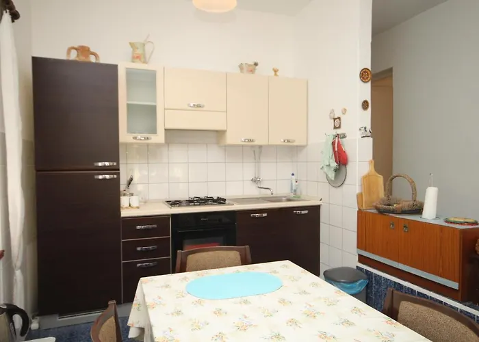 Seaside House Verunic, Dugi Otok - 8126 Hébergement de vacances Veli Rat