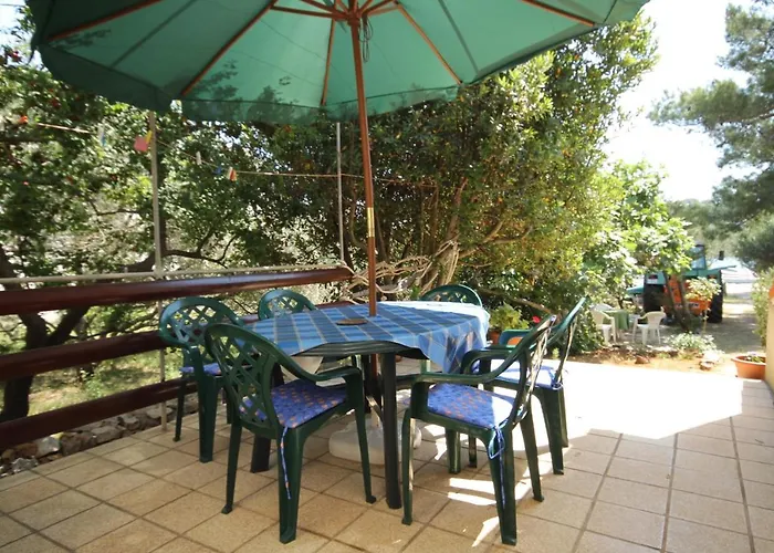 Дом отдыха Seaside House Verunic, Dugi Otok - 8126 *